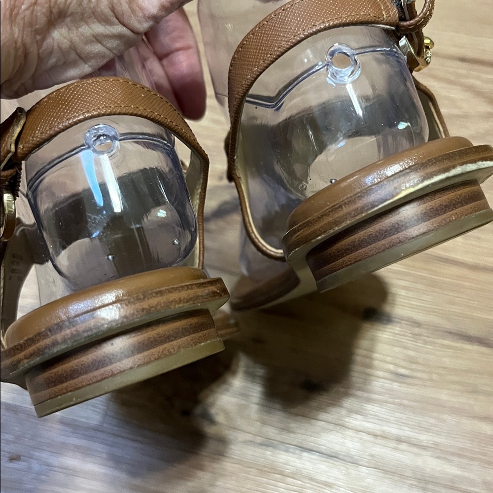 Michael Michael Kors thong style sandal, size 8 - Picture 4 of 6